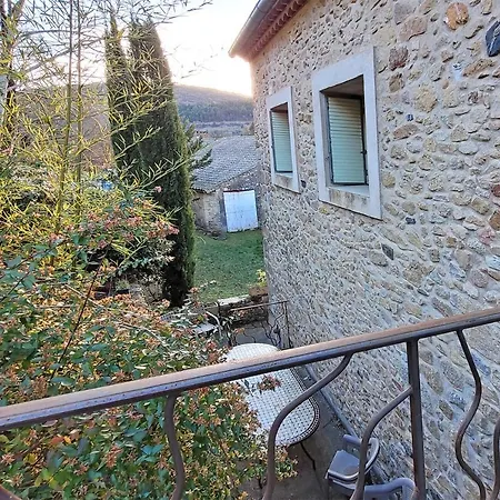 Villa Maison Pierres Bois Feuilles *