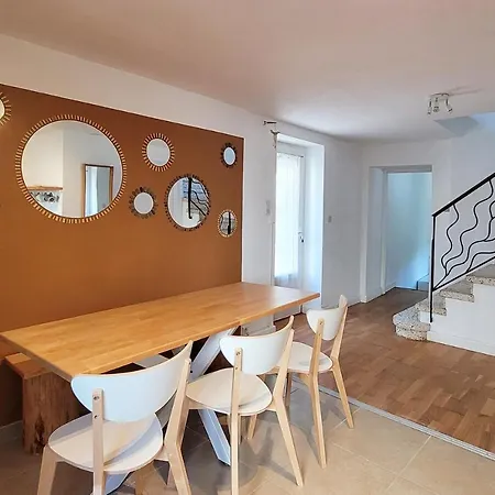 Villa Maison Pierres Bois Feuilles