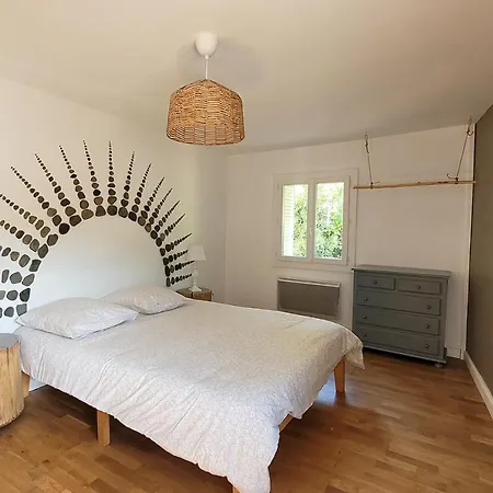 Villa Maison Pierres Bois Feuilles